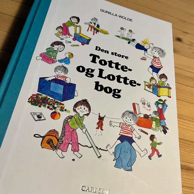 Vi elsker den store bog om Lotte og Totte